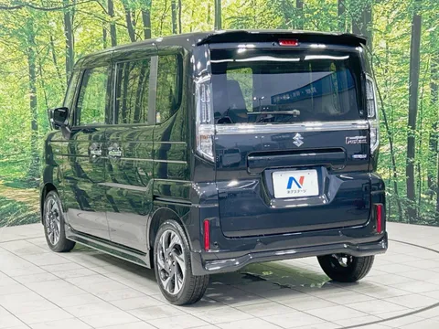 Suzuki Spacia Custom