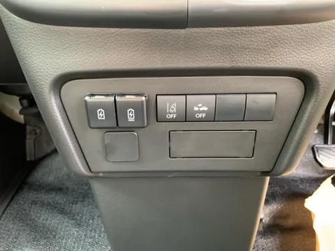 Mitsubishi Minicab Van