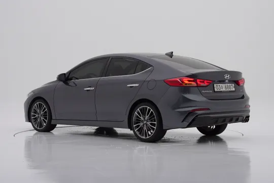 Hyundai Elantra (Avante)