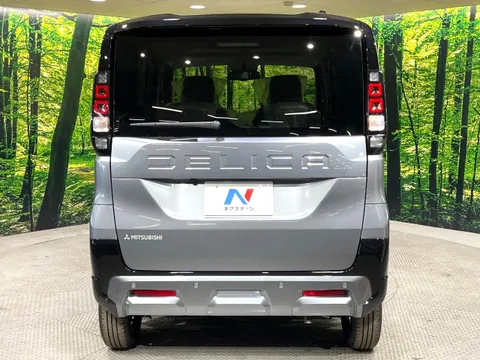Mitsubishi Delica Mini