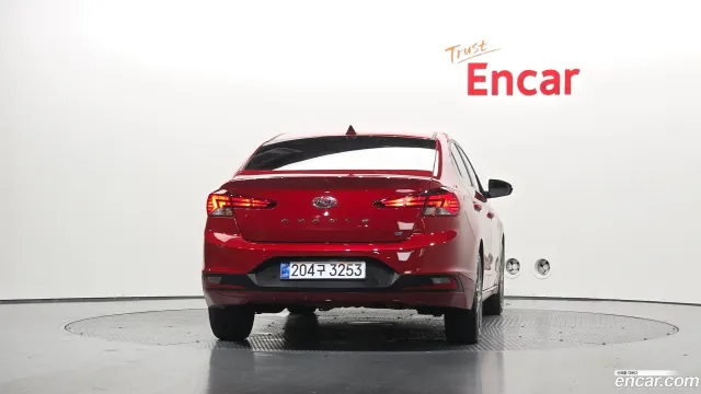 Hyundai Elantra (Avante)