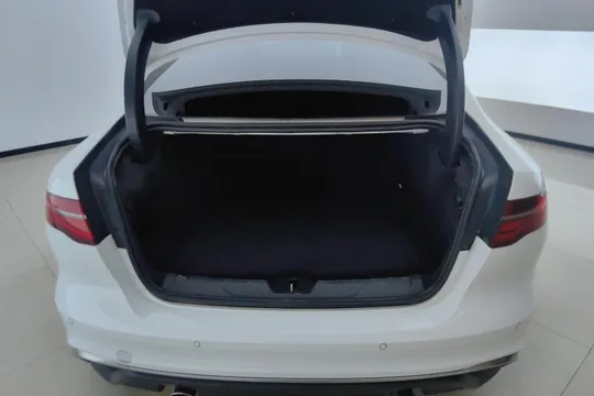 Jaguar XEL