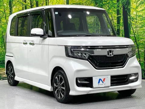 Honda N-BOX Custom