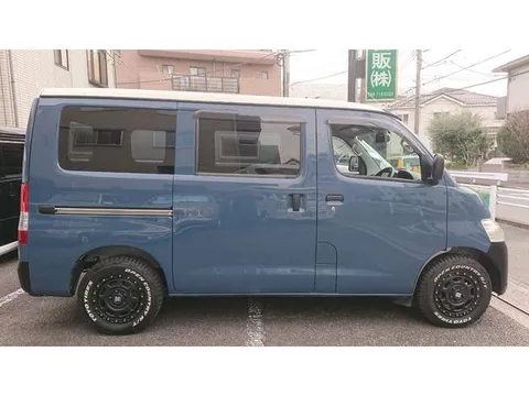 Toyota TownAce Van