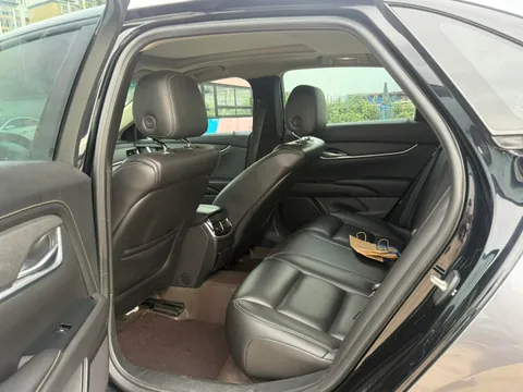 Cadillac XTS