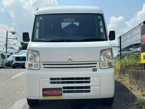 Mitsubishi Minicab Van