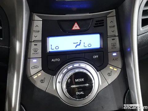 Hyundai Elantra (Avante)
