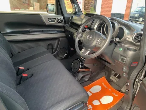 Honda N-BOX Slash