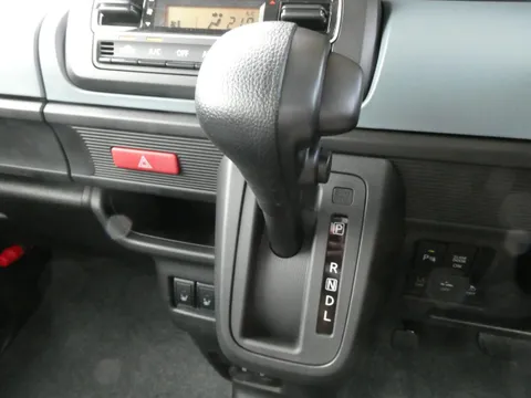 Suzuki Spacia Base