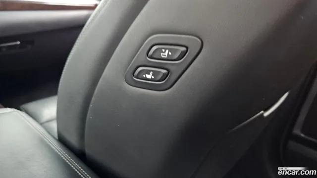Genesis G90 (EQ900)