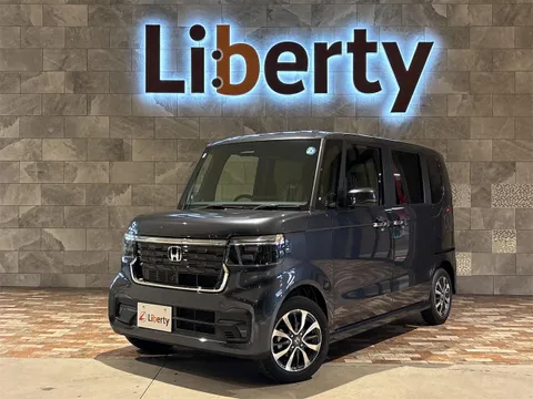 Honda N-BOX Custom