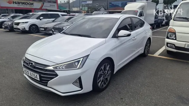 Hyundai Elantra (Avante)