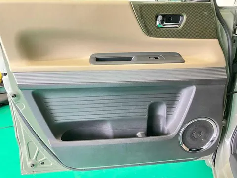 Honda N-BOX Slash