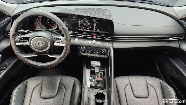 Hyundai Elantra (Avante)