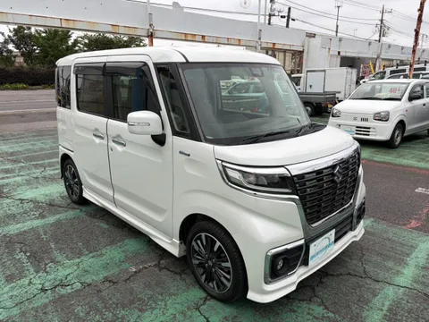 Suzuki Spacia Custom
