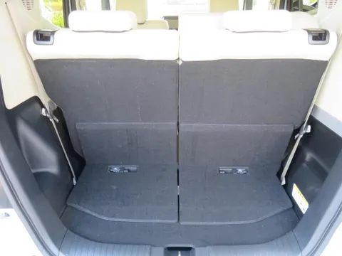 Honda N-BOX Slash