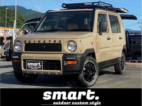 Daihatsu Naked