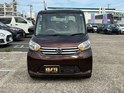 Nissan Dayz Roox