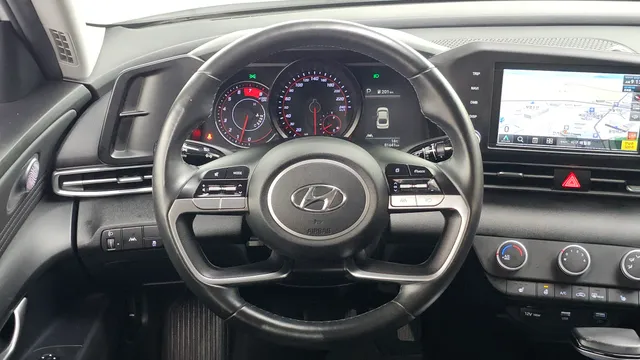 Hyundai Elantra (Avante)