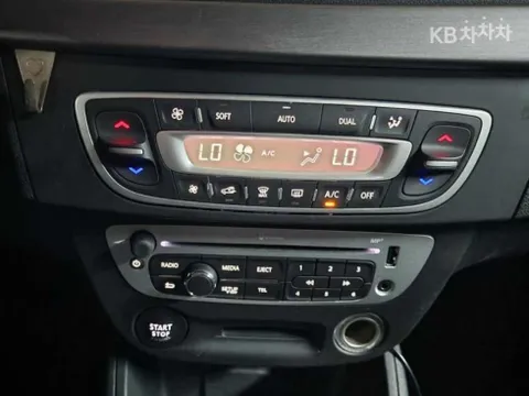 Renault SM3