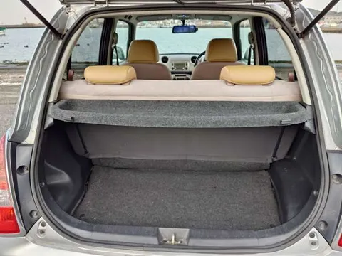 Daihatsu Mira Gino