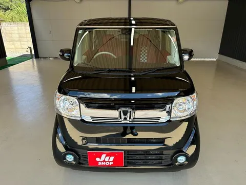 Honda N-BOX Slash