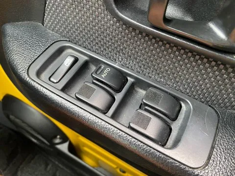 Daihatsu Naked