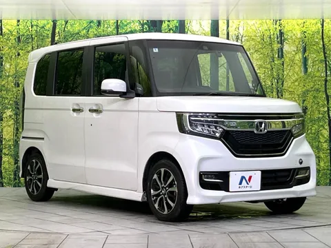 Honda N-BOX Custom