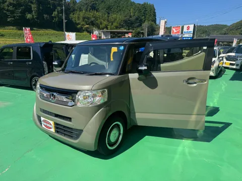 Honda N-BOX Slash
