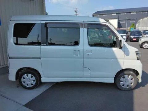 Daihatsu Atrai Wagon