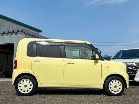 Toyota Pixis Space