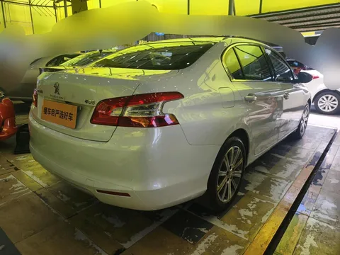 Peugeot 408