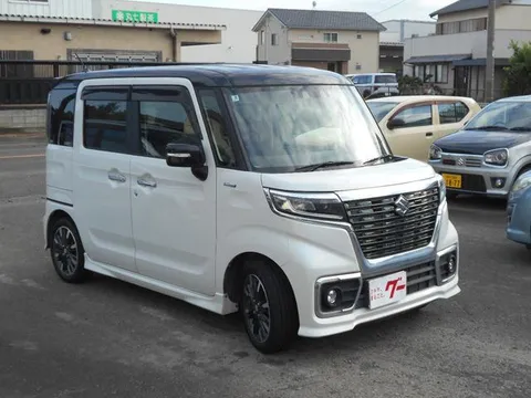 Suzuki Spacia Custom