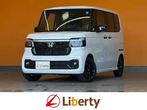 Honda N-BOX Custom
