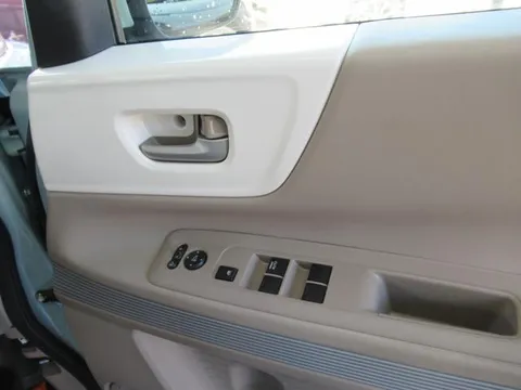 Honda N-BOX Slash