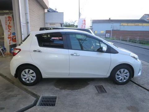Toyota Yaris (Vitz)