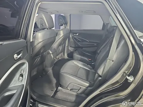 Hyundai Grand Santa Fe (Maxcruz)