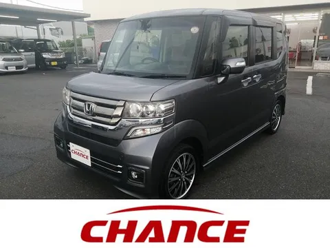 Honda N-BOX Custom