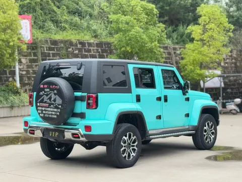 BAIC BJ40