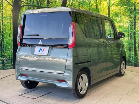 Mitsubishi eK Space