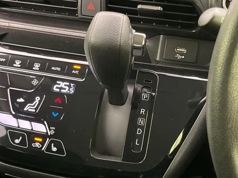 Mitsubishi eK X