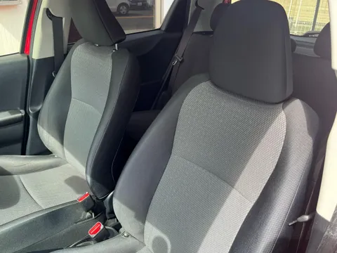 Toyota Yaris (Vitz)