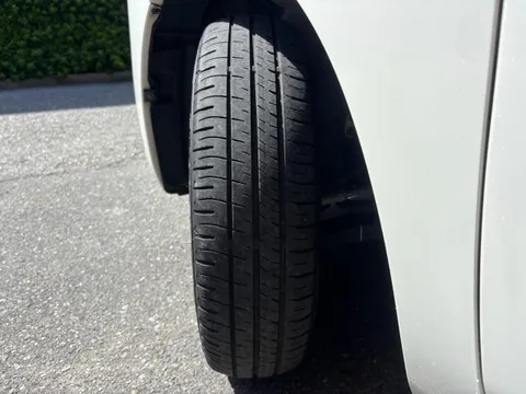 Toyota Pixis Mega