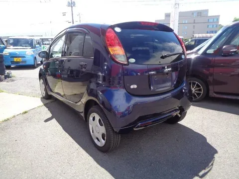 Mitsubishi I