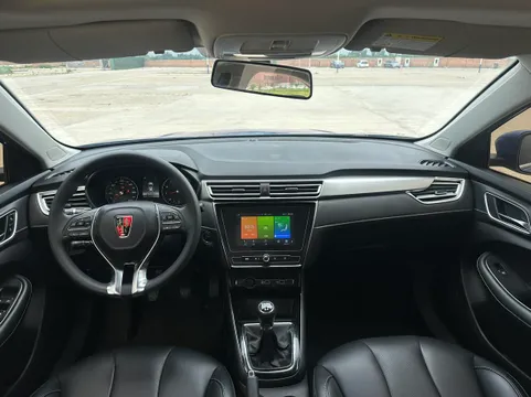 Roewe i5