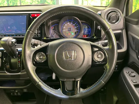 Honda N-WGN Custom