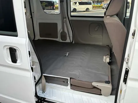 Nissan Clipper