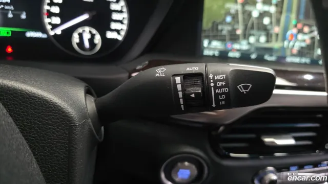 Genesis G90 (EQ900)