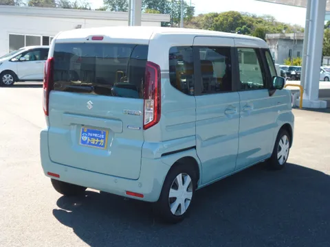 Suzuki Spacia