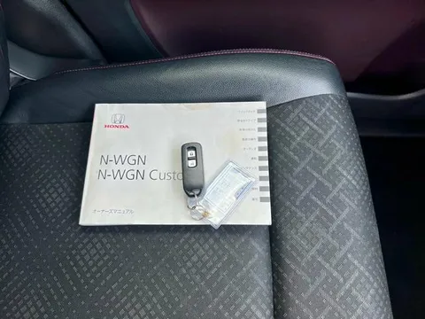 Honda N-WGN Custom